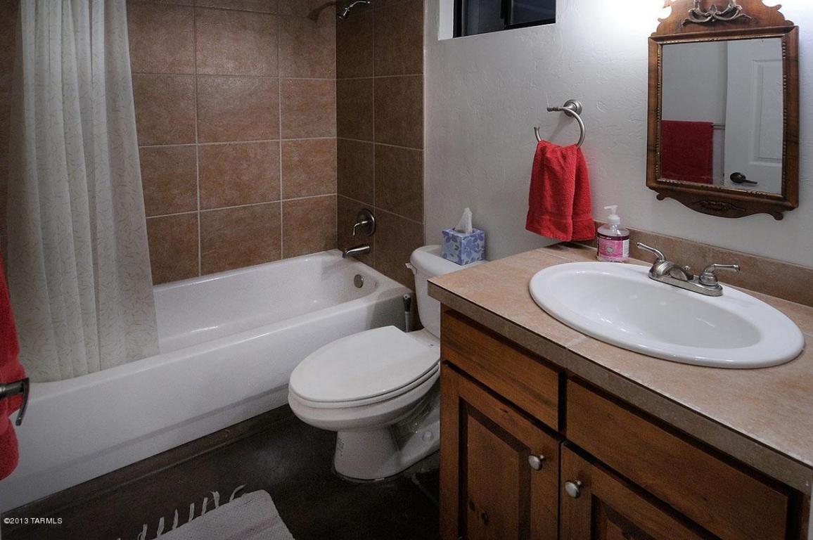 1631 E Hampton St, Tucson, AZ 85719 photo 15