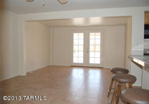 7966 E 20th Pl, Tucson, AZ 85710 photo 6