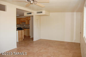 7966 E 20th Pl, Tucson, AZ 85710 photo 4