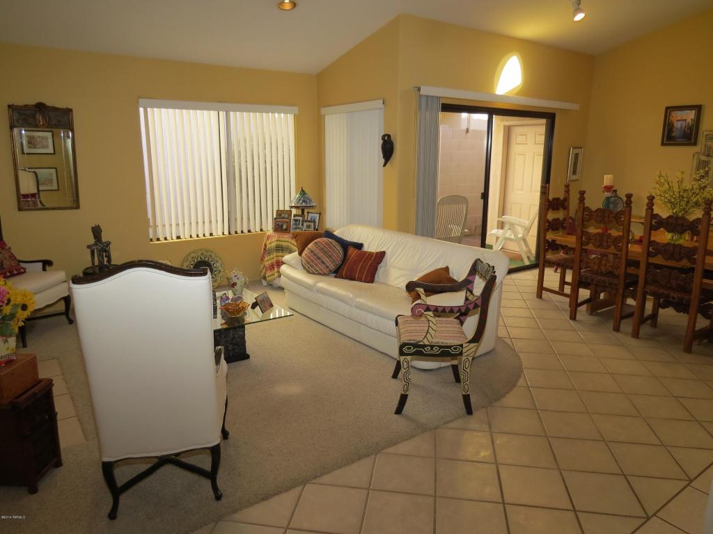 211 E Highcourte Ln, Tucson, AZ 85737 photo 11