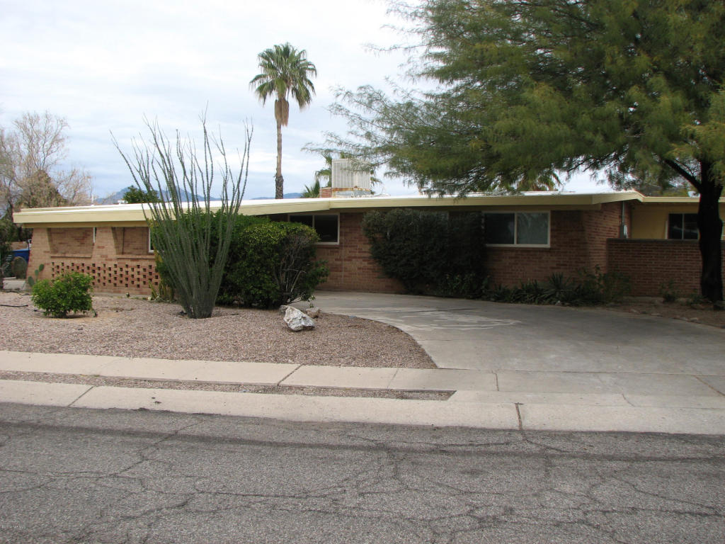 7426 E Random Ridge Dr, Tucson, AZ 85710 photo 11