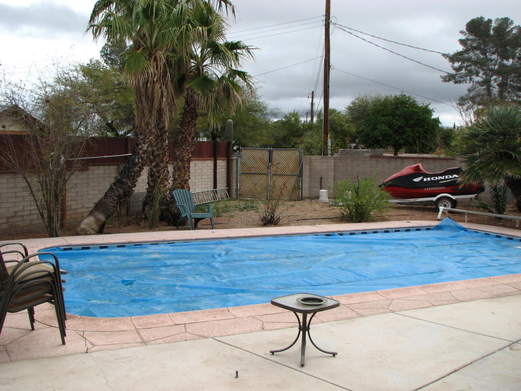 7426 E Random Ridge Dr, Tucson, AZ 85710 photo 6