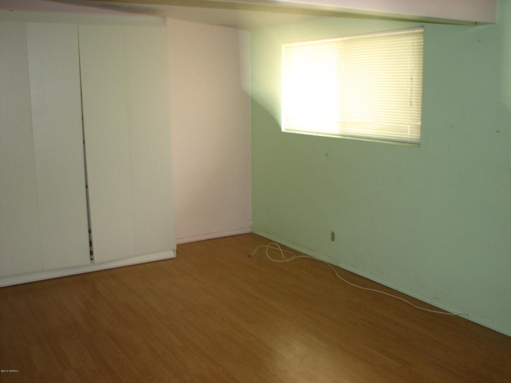 7426 E Random Ridge Dr, Tucson, AZ 85710 photo 7