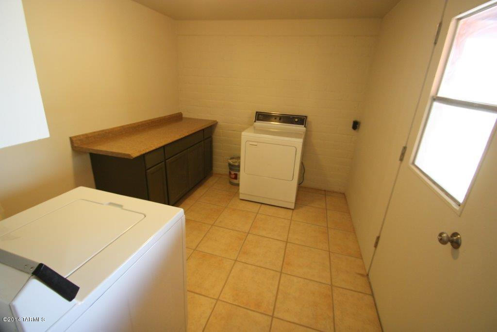 7932 Eli Pl, Tucson, AZ 85710 photo 18