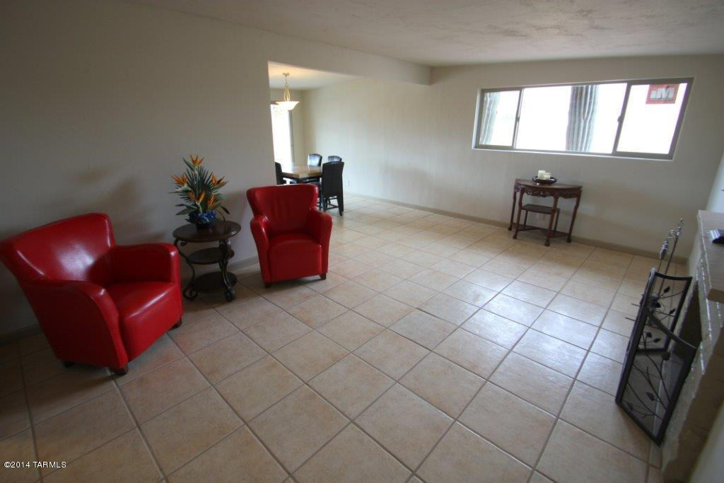 7932 Eli Pl, Tucson, AZ 85710 photo 9