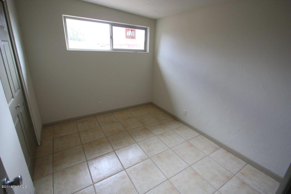 7932 Eli Pl, Tucson, AZ 85710 photo 14