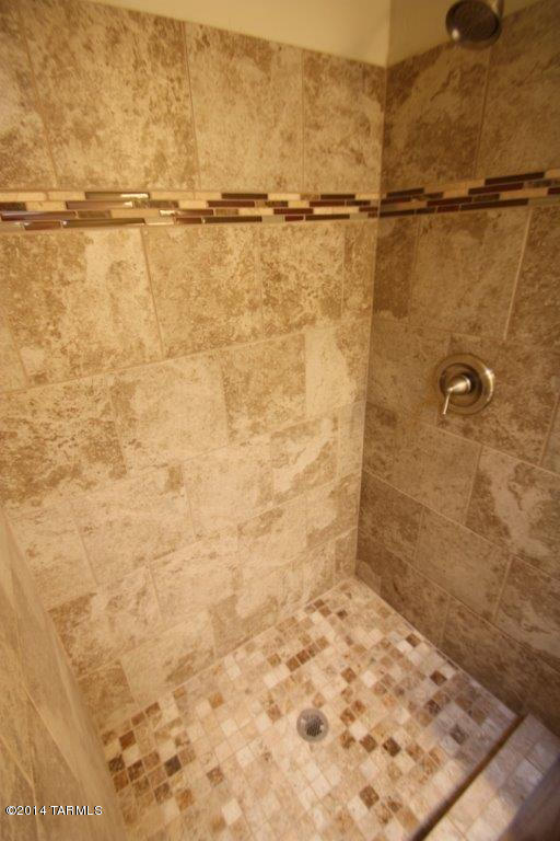 7932 Eli Pl, Tucson, AZ 85710 photo 13