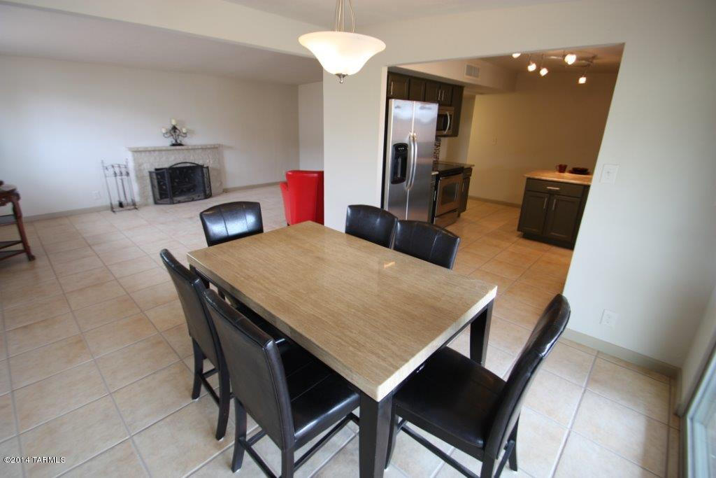 7932 Eli Pl, Tucson, AZ 85710 photo 6