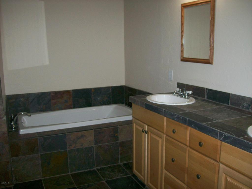 8551 E Ruby Dr, Tucson, AZ 85730 photo 13