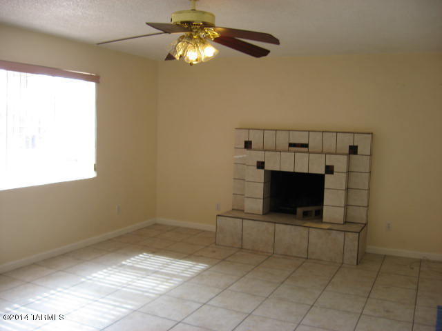 2413 E 19th St, Tucson, AZ 85719 photo 2