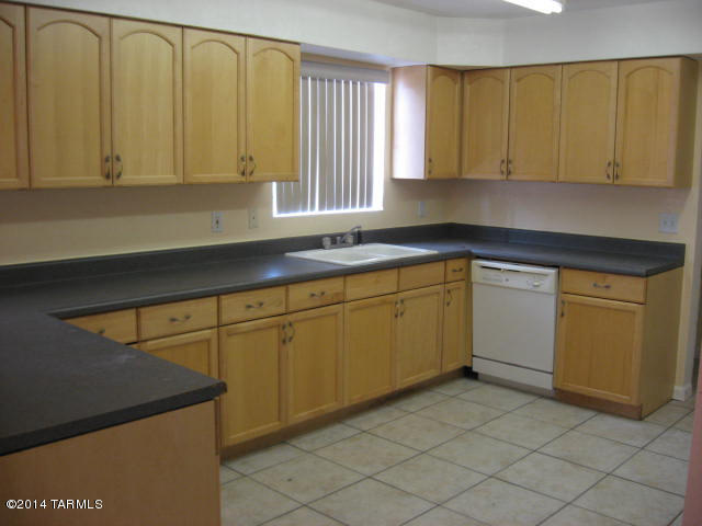 2413 E 19th St, Tucson, AZ 85719 photo 3
