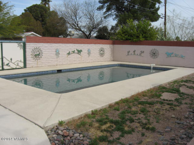 2413 E 19th St, Tucson, AZ 85719 photo 6