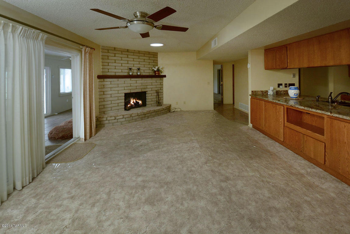 601 E Macon Dr, Vail, AZ 85641 photo 5