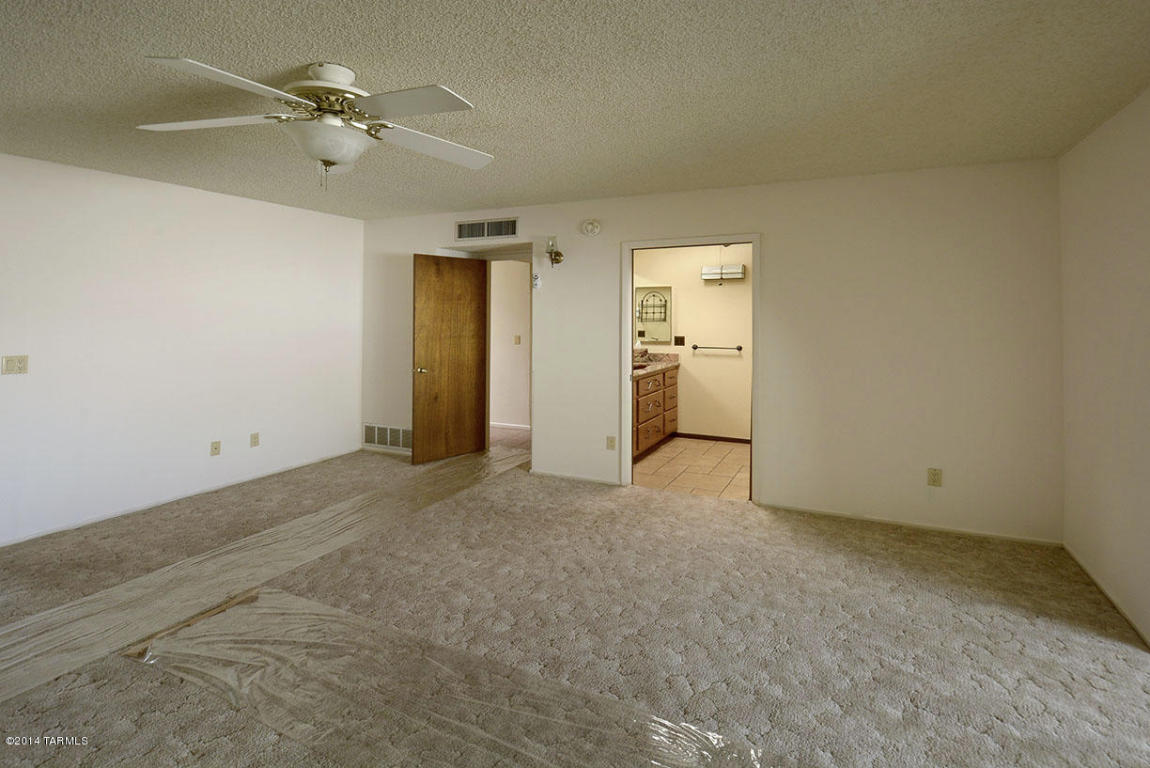 601 E Macon Dr, Vail, AZ 85641 photo 12