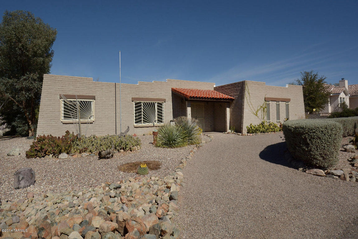 601 E Macon Dr, Vail, AZ 85641 photo 2