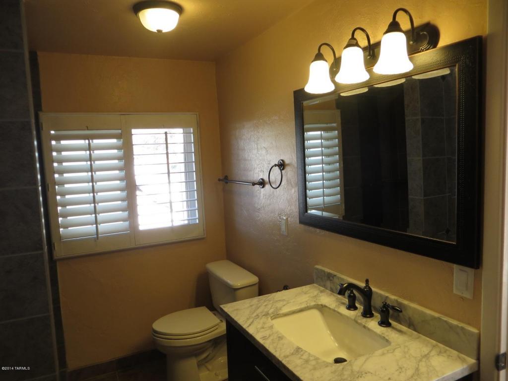 840 E Roger Rd, Tucson, AZ 85719 photo 8
