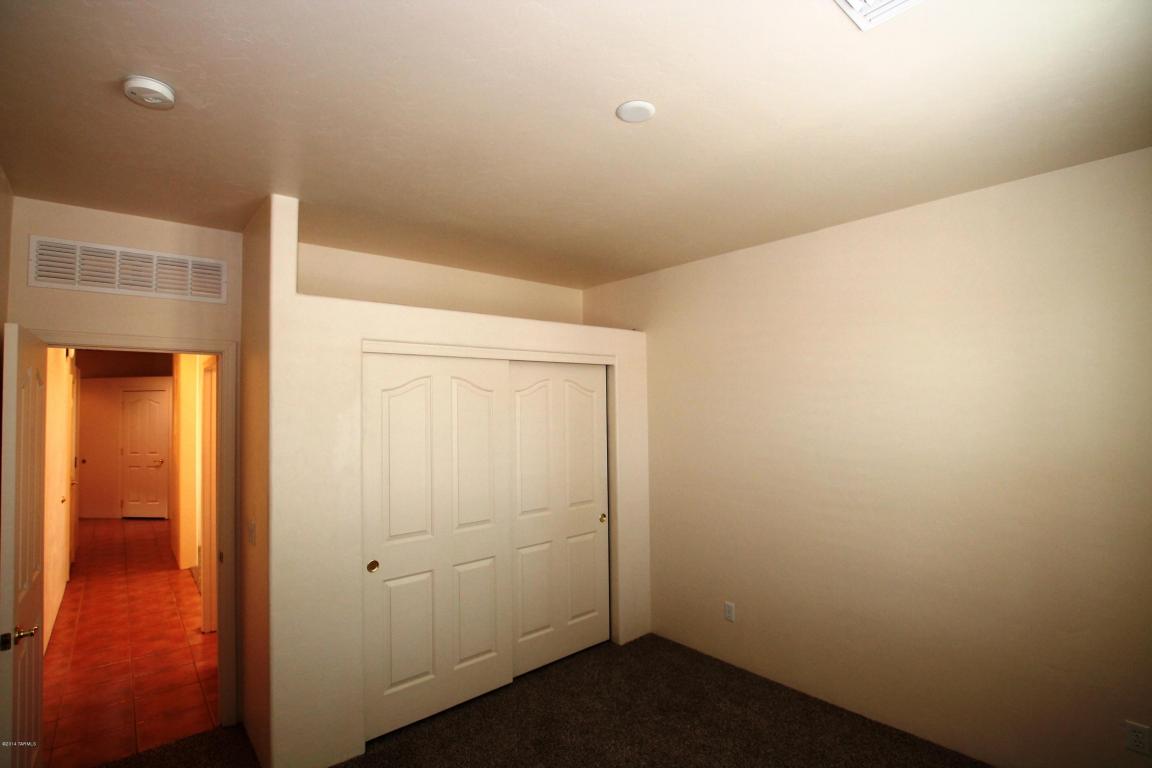 7697 E Chase Park Loop, Tucson, AZ 85710 photo 18