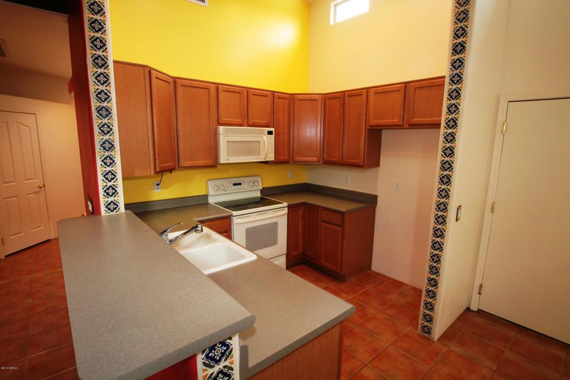 7697 E Chase Park Loop, Tucson, AZ 85710 photo 5