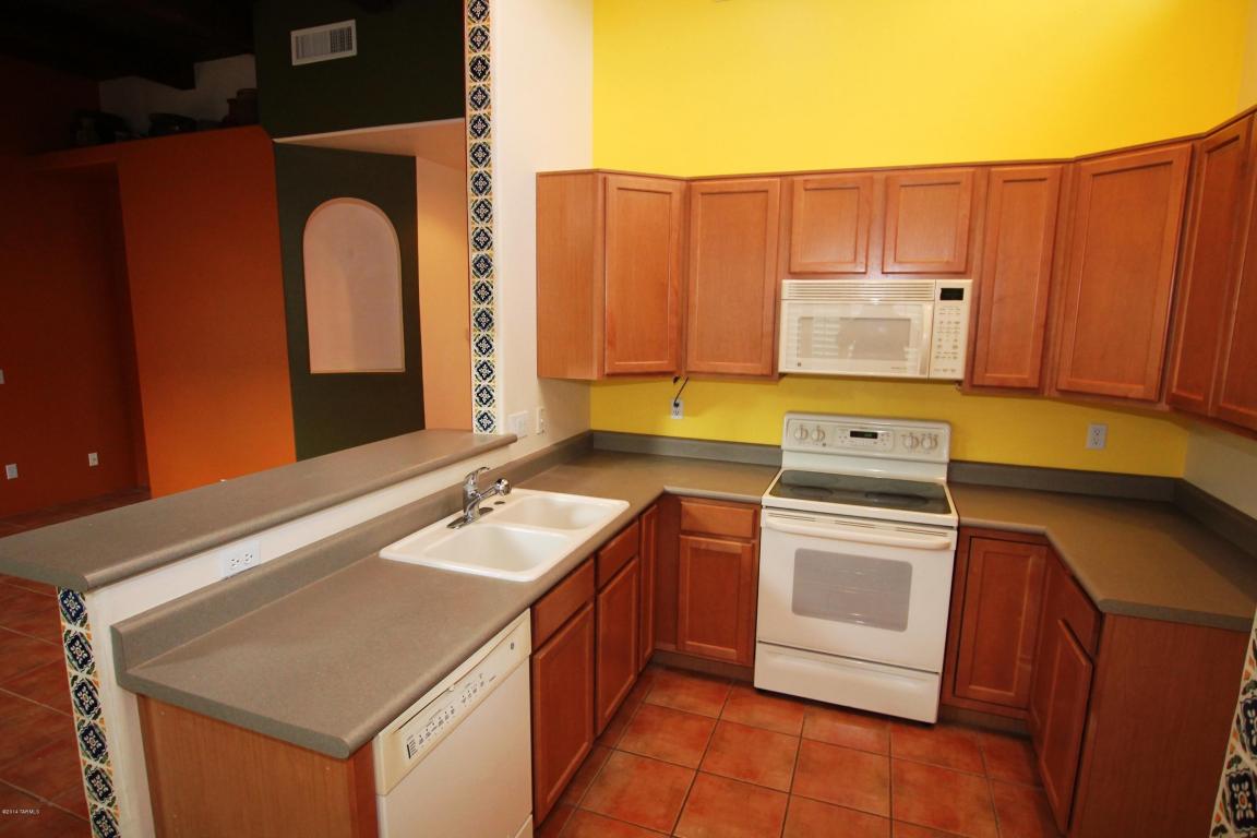7697 E Chase Park Loop, Tucson, AZ 85710 photo 6