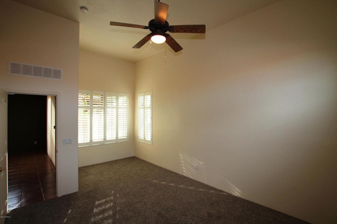 7697 E Chase Park Loop, Tucson, AZ 85710 photo 13
