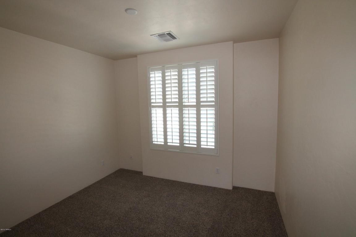 7697 E Chase Park Loop, Tucson, AZ 85710 photo 17