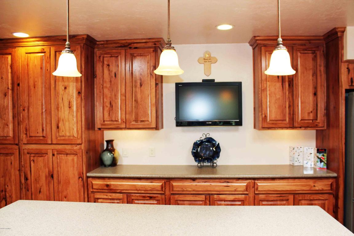 102 E Osage Cir, Benson, AZ 85602 photo 12