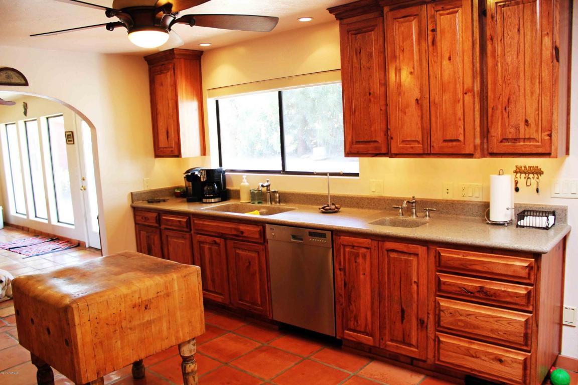 102 E Osage Cir, Benson, AZ 85602 photo 13