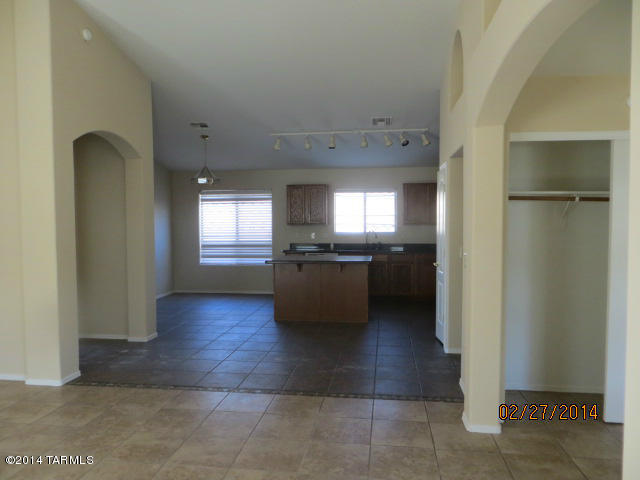 10887 S Arrowhead Spring Dr, Vail, AZ 85641 photo 2