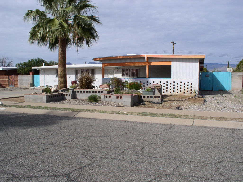 7525 E 33rd St, Tucson, AZ 85710 photo 2