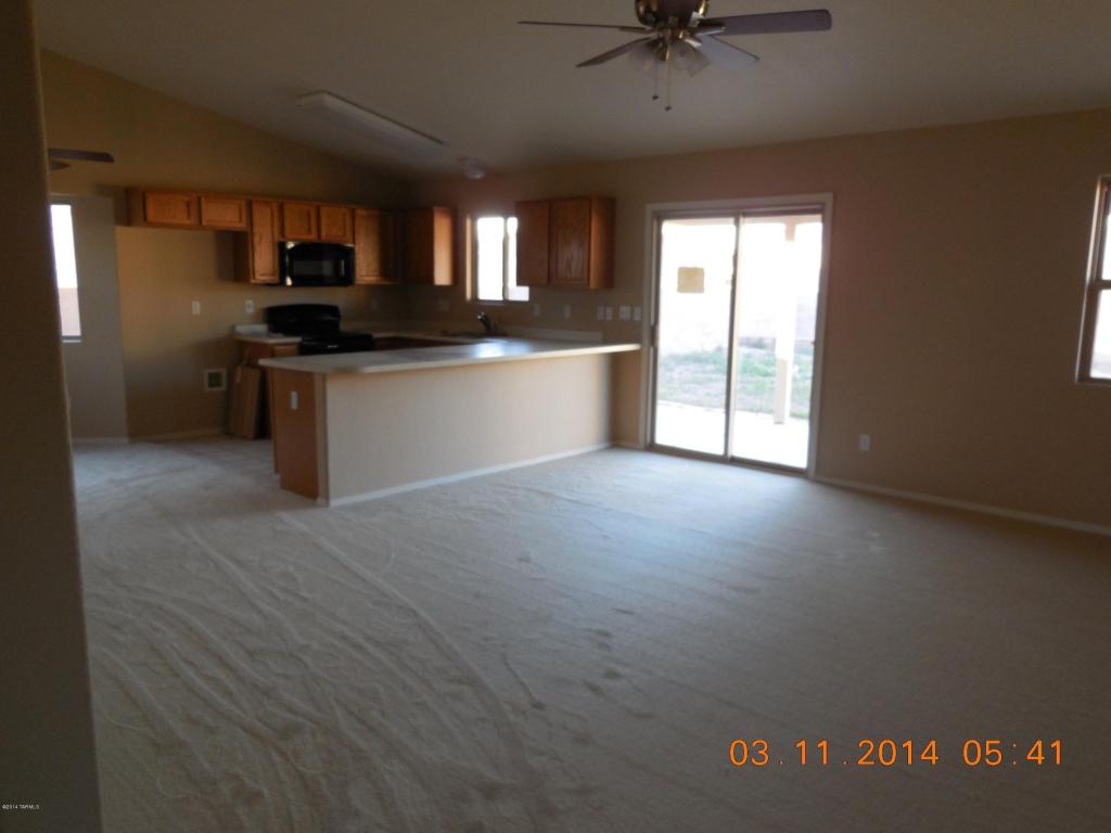 8057 E Snakeroot Dr, Tucson, AZ 85710 photo 4