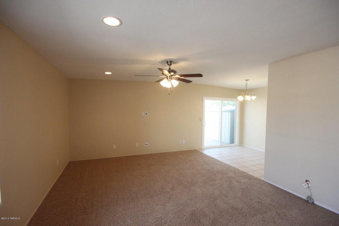 9742 E Watson Dr, Tucson, AZ 85730 photo 8