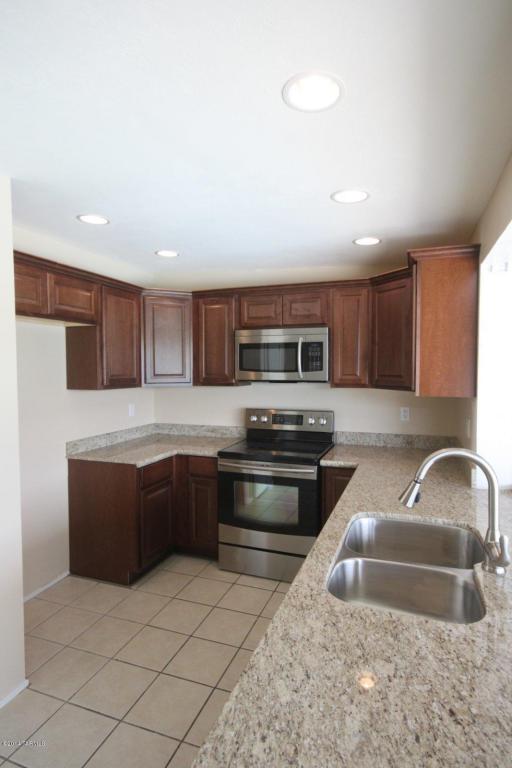 9742 E Watson Dr, Tucson, AZ 85730 photo 3