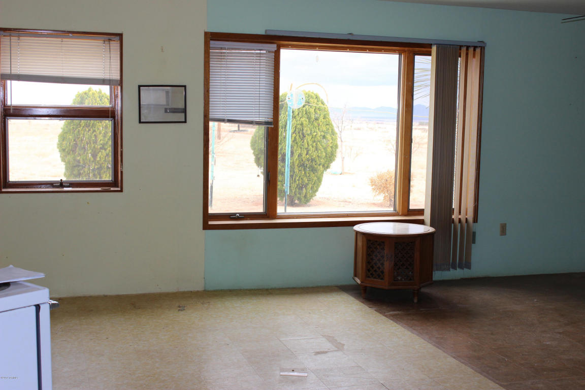351 N Willcox Rd, Pearce, AZ 85625 photo 6