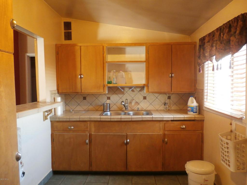2015 E 34th St, Tucson, AZ 85713 photo 4