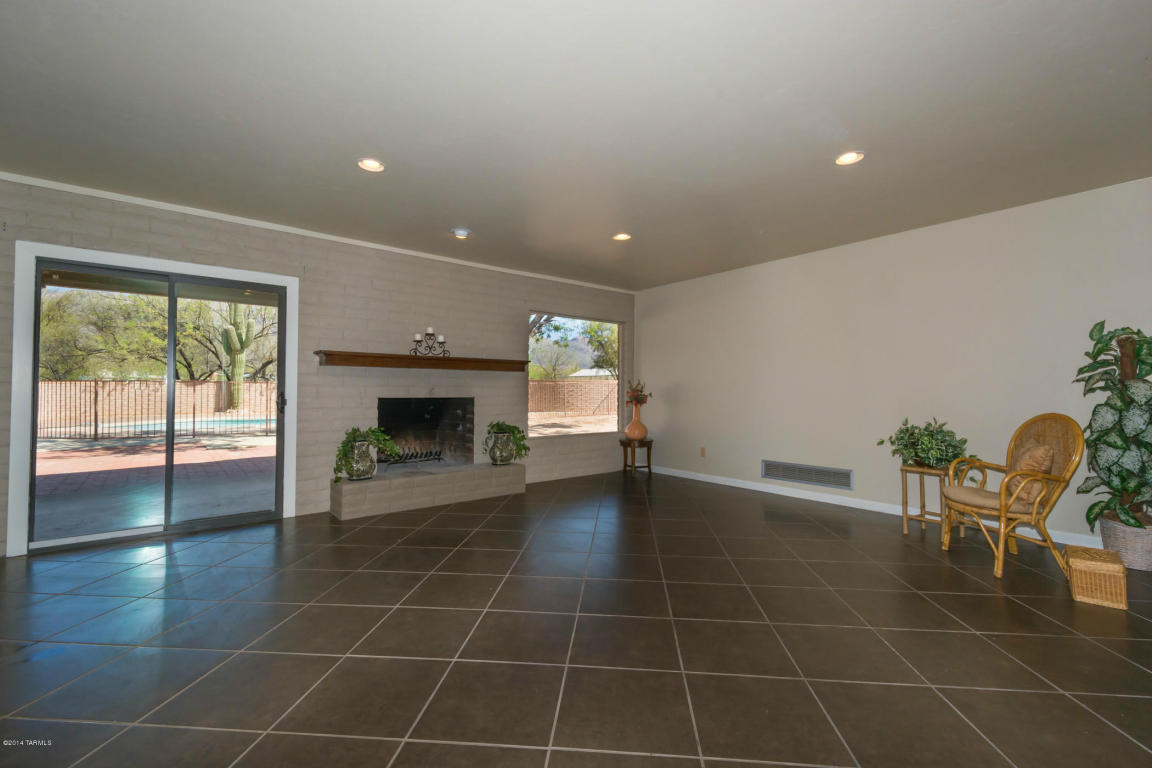 11205 E Limberlost Rd, Tucson, AZ 85749 photo 4