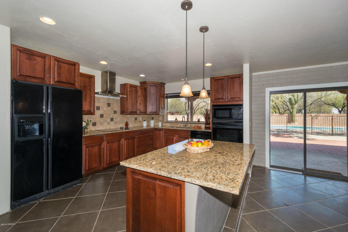 11205 E Limberlost Rd, Tucson, AZ 85749 photo 3
