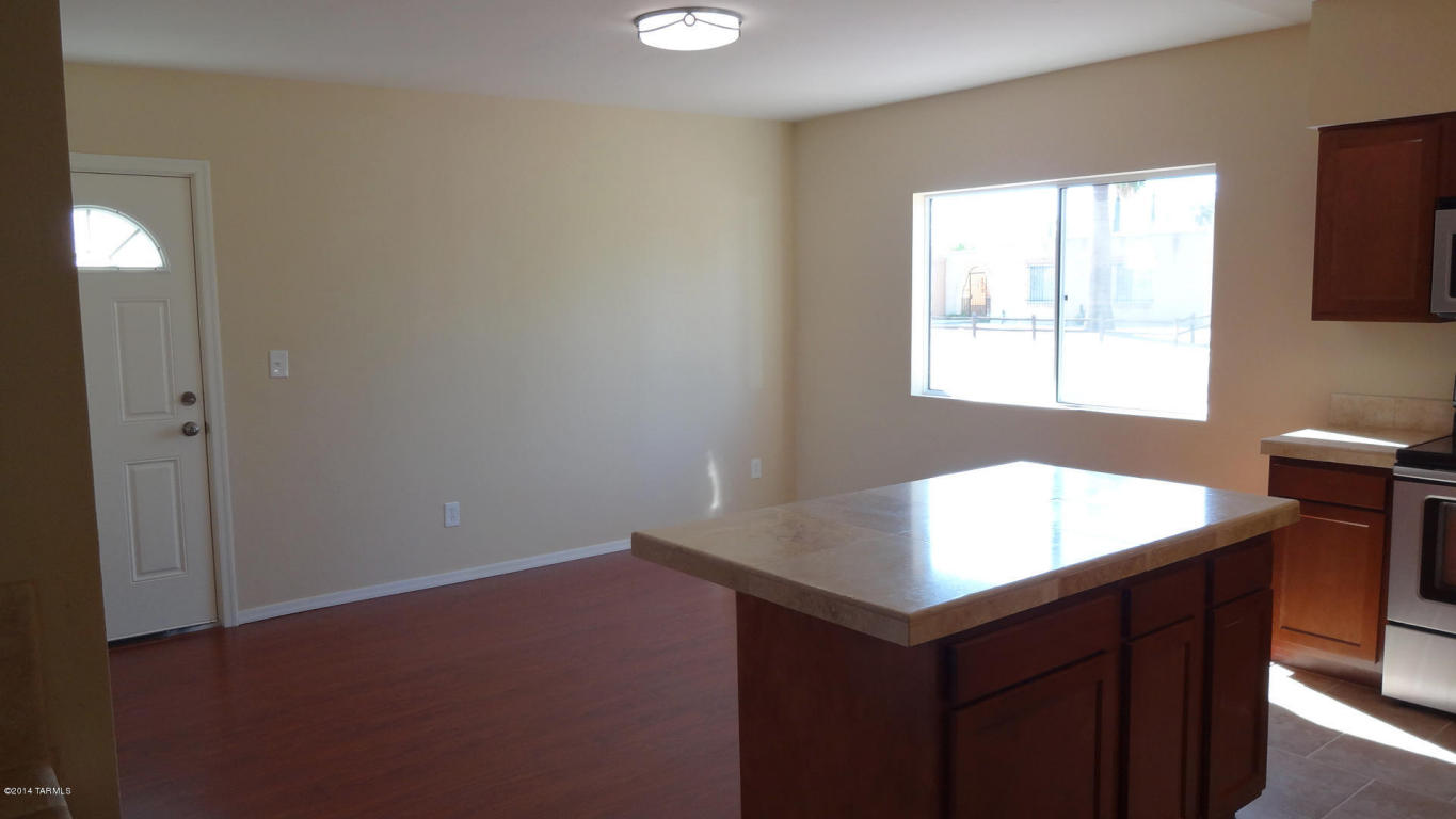 7631 E 39th St, Tucson, AZ 85730 photo 3