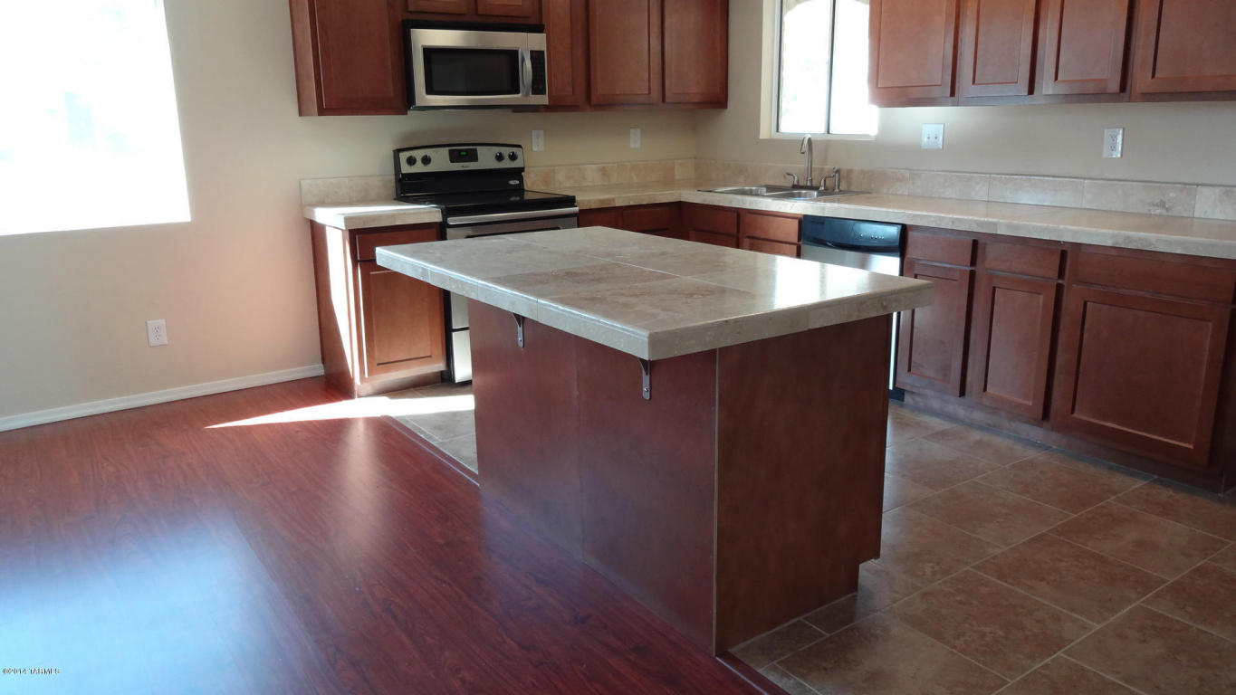 7631 E 39th St, Tucson, AZ 85730 photo 2