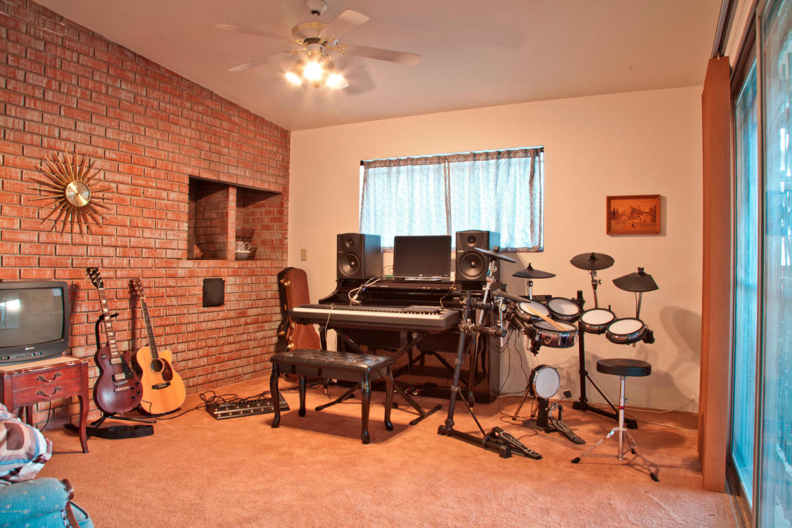 6902 E 2nd St, Tucson, AZ 85710 photo 6
