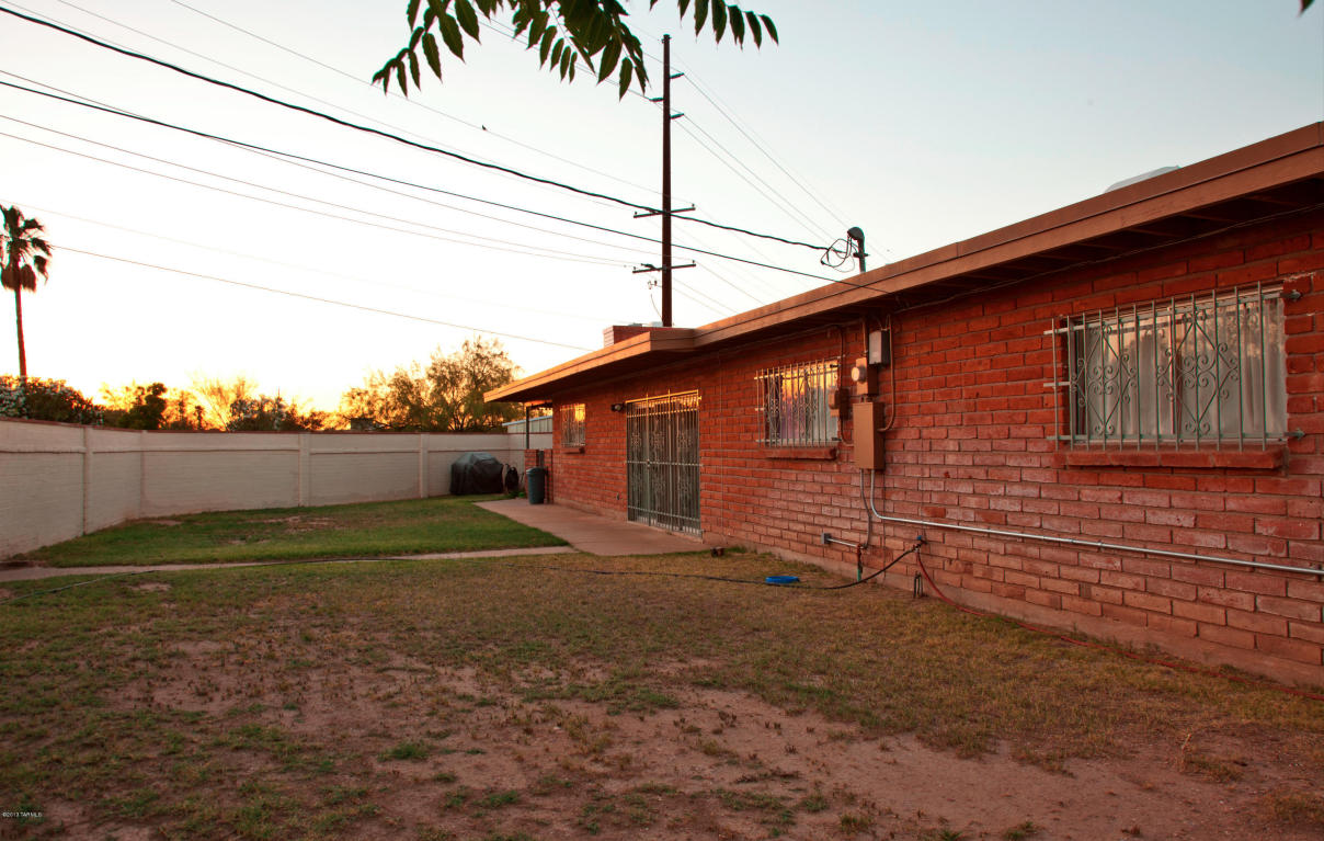 6902 E 2nd St, Tucson, AZ 85710 photo 17