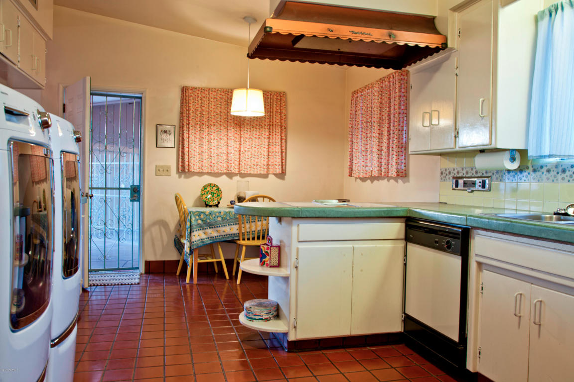 6902 E 2nd St, Tucson, AZ 85710 photo 15