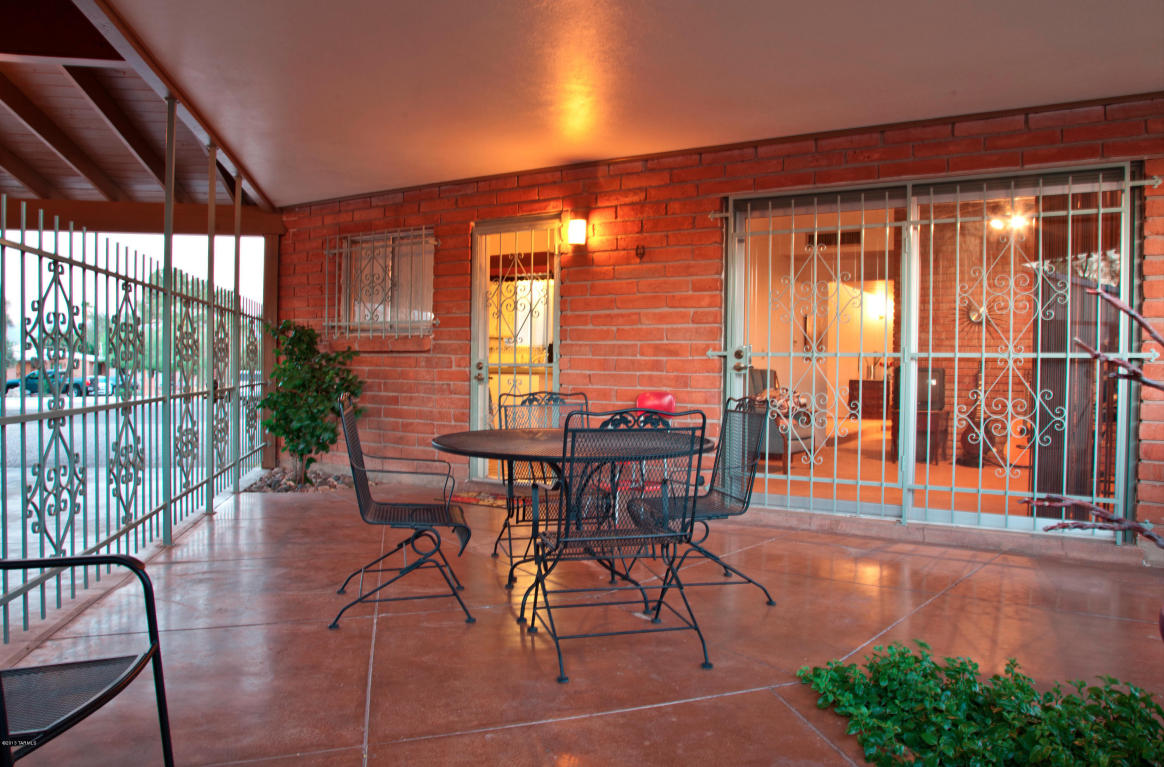 6902 E 2nd St, Tucson, AZ 85710 photo 1