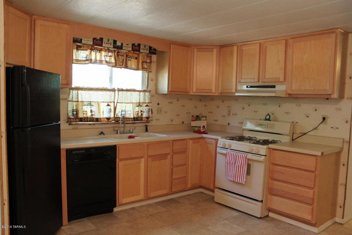 25325 E Comanche Trl, Benson, AZ 85602 photo 9