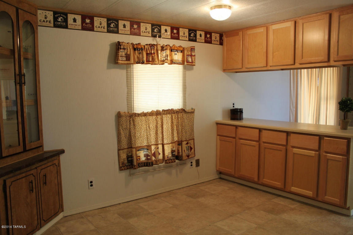 25325 E Comanche Trl, Benson, AZ 85602 photo 7