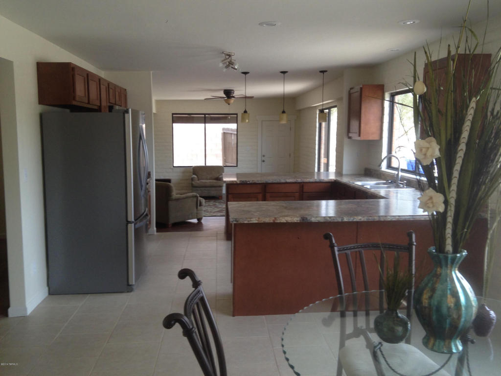 8802 E 7th St, Tucson, AZ 85710 photo 5