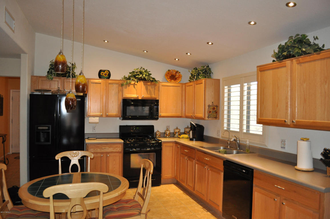 9182 E 33rd Pl, Tucson, AZ 85710 photo 8