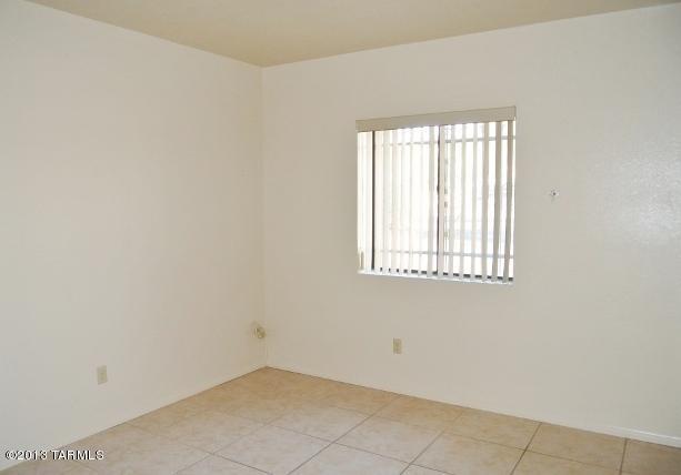 5980 E River Rd, Tucson, AZ 85750 photo 9