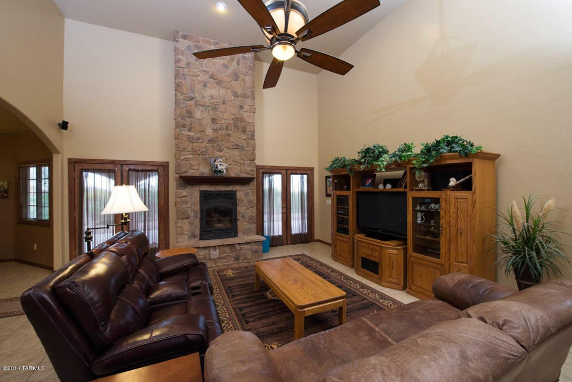 121 N Davidson Rd, Vail, AZ 85641 photo 7