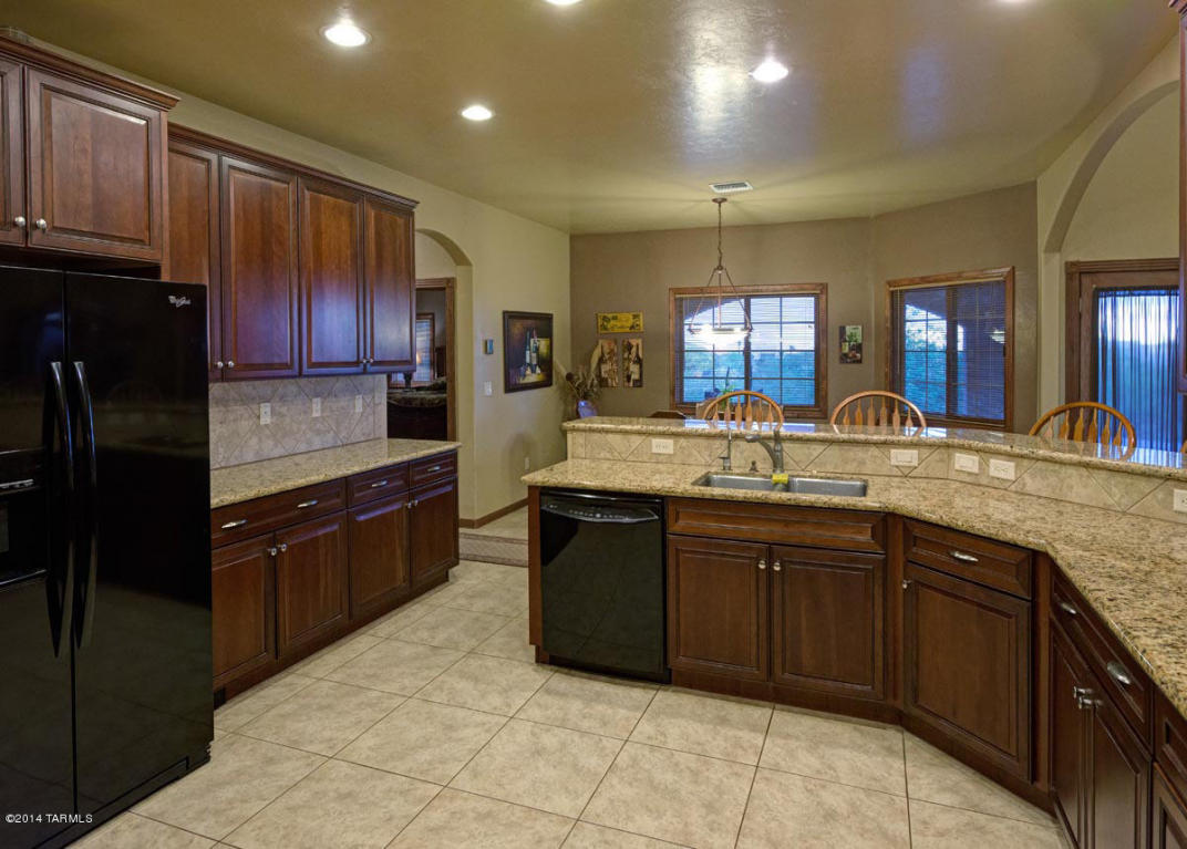 121 N Davidson Rd, Vail, AZ 85641 photo 11