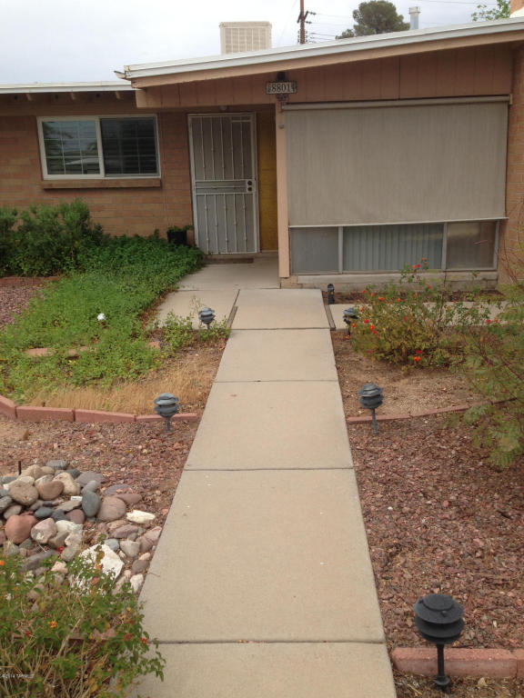 8801 E Mcclellan St, Tucson, AZ 85710 photo 5